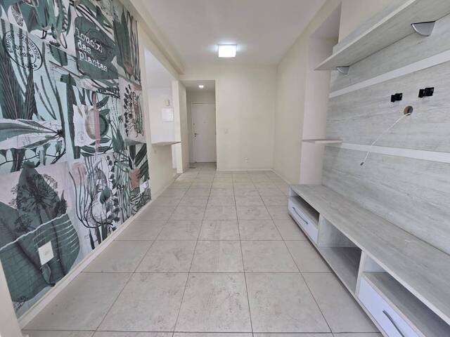 #285 - Apartamento para Locação em Cabo Frio - RJ