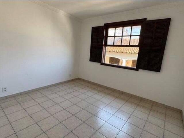#301 - Apartamento para Locação em São Pedro da Aldeia - RJ - 2