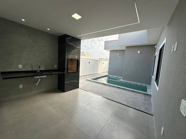 Venda em Nova São Pedro - São Pedro da Aldeia