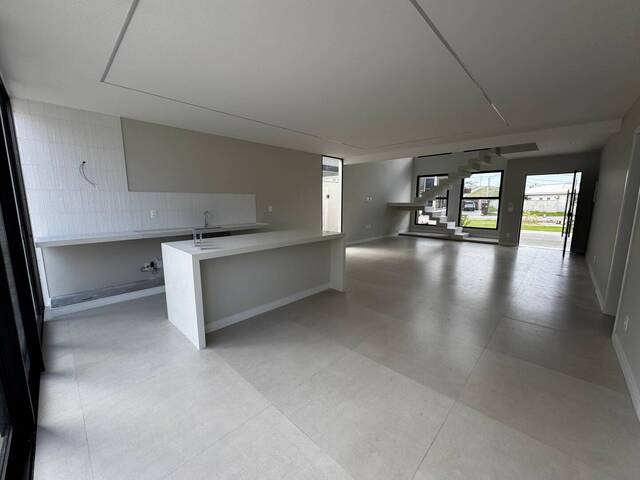 Casa para Venda em São Pedro da Aldeia - 4