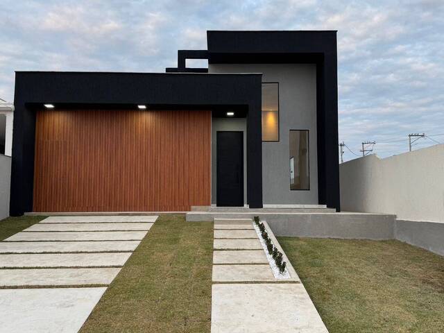 #333 - Casa para Venda em Araruama - RJ