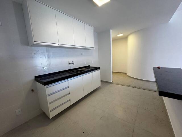 #383 - Apartamento para Locação em São Pedro da Aldeia - RJ - 3